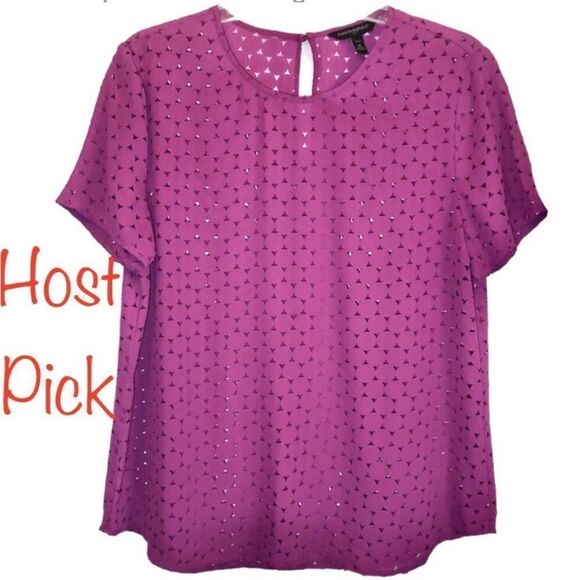 Banana Republic Tops - Banana Republic Circle Cutout Top in Magenta Women’s MP